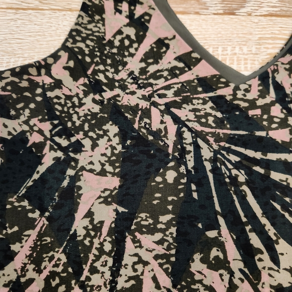 RW&CO. Black and Pink Patterned Tank Top - Picture 3 of 4
